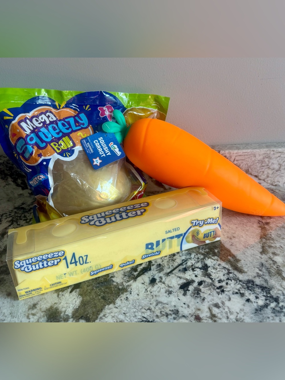 MEGA JUMBO SQUISHY BUNDLE - TOYMENDOUS Jumbo carrot Squeeeeze butter mega ball